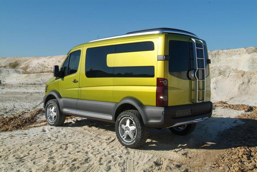  Volkswagen Crafter Atacama Concept 2006 года  (фото 5 из 9)
